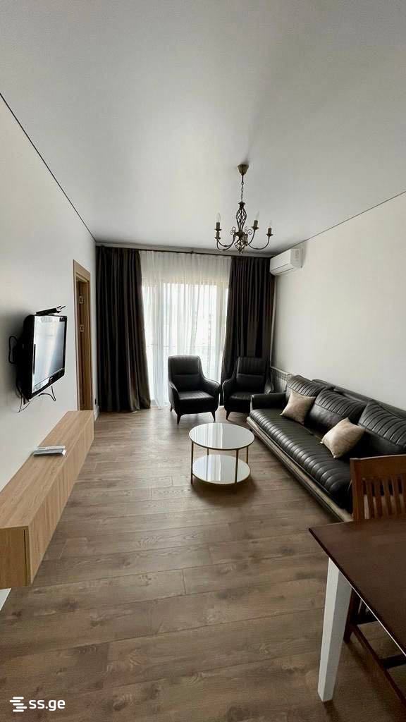60 - 4 rooms