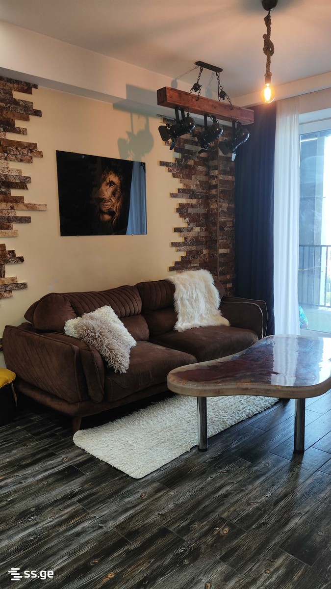 navtlugi st. 10 - 3 rooms