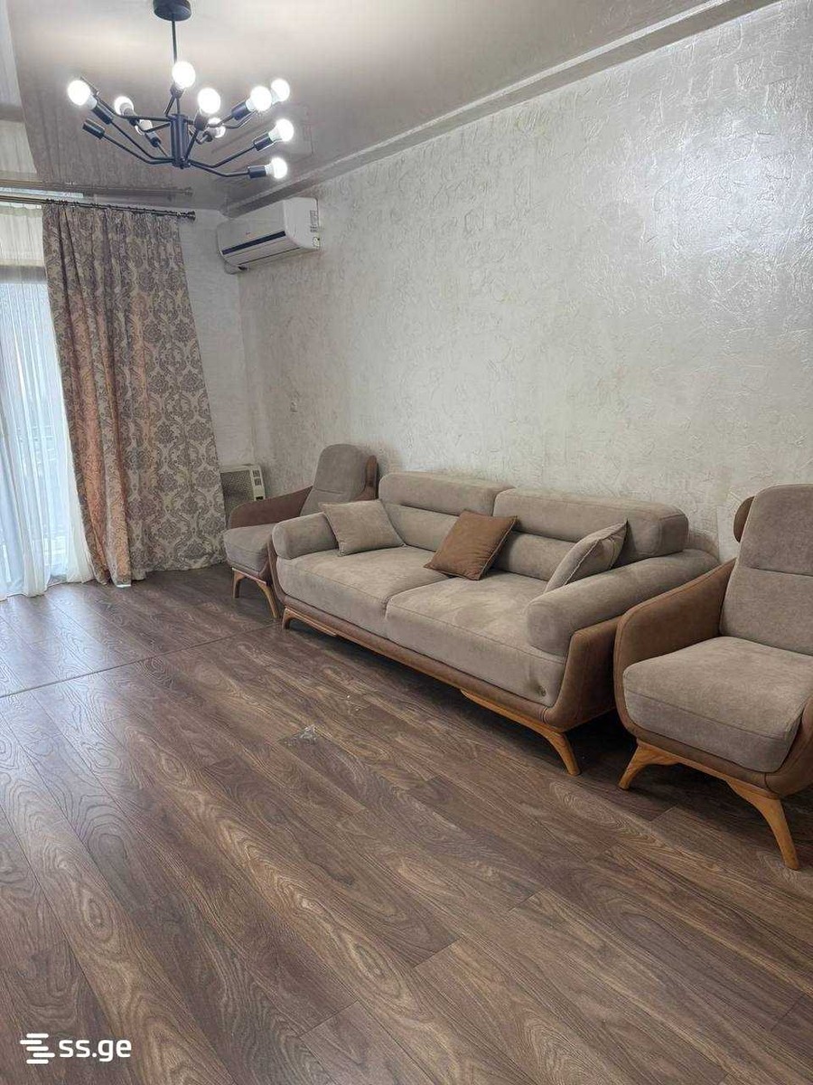 11 - 4 rooms