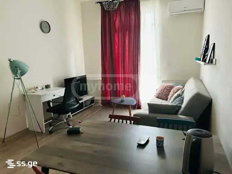 Bob walsh st. - 2 rooms