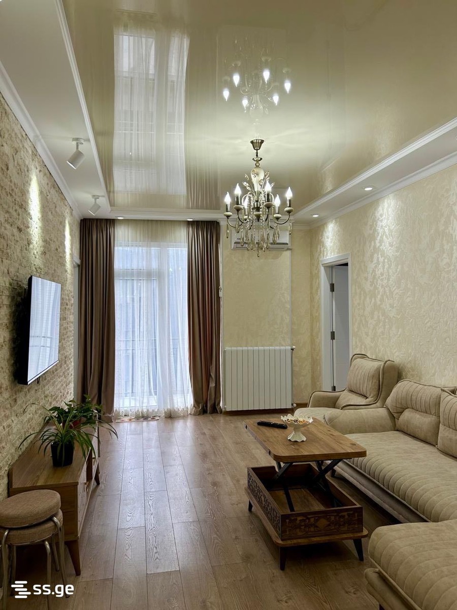 Leonidze st. 17 - 3 rooms