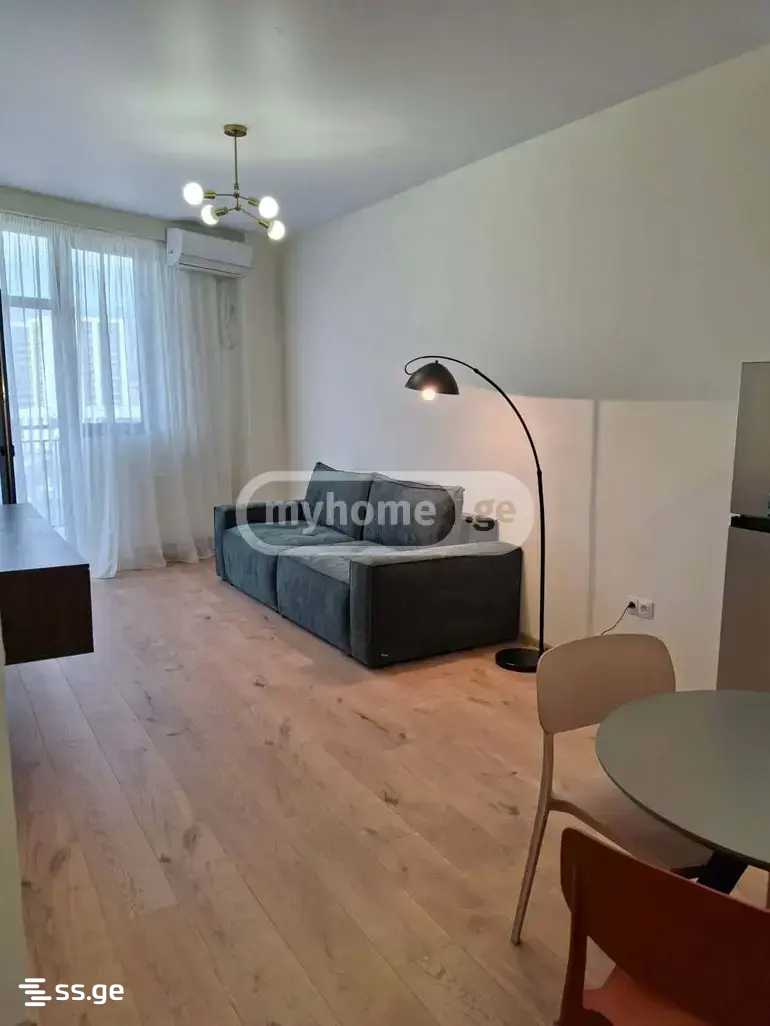 Bob walsh st. - 2 rooms