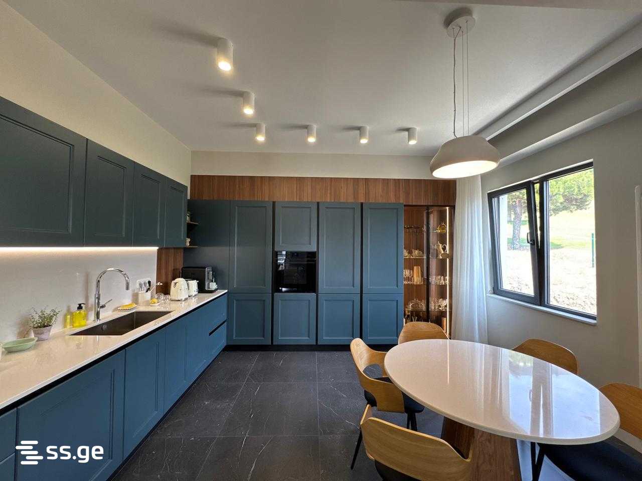 Lisi st. - 5 rooms