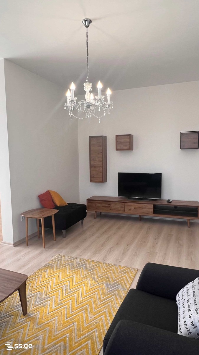 Bob walsh st. - 3 rooms