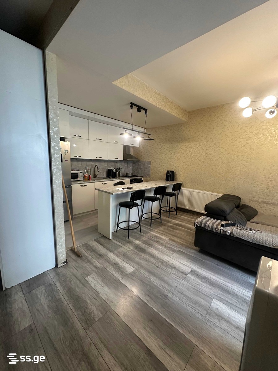 bakhtrioni st. 23 - 3 rooms