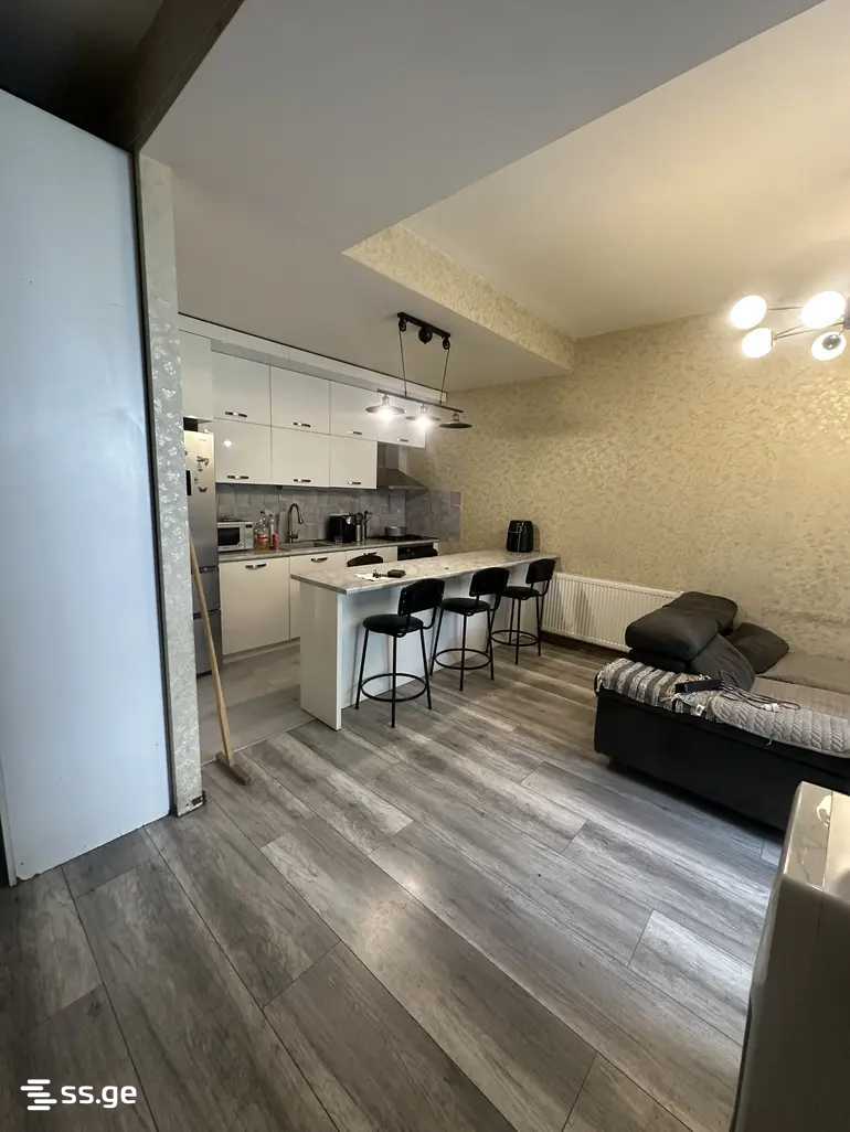 bakhtrioni st. 23 - 3 rooms