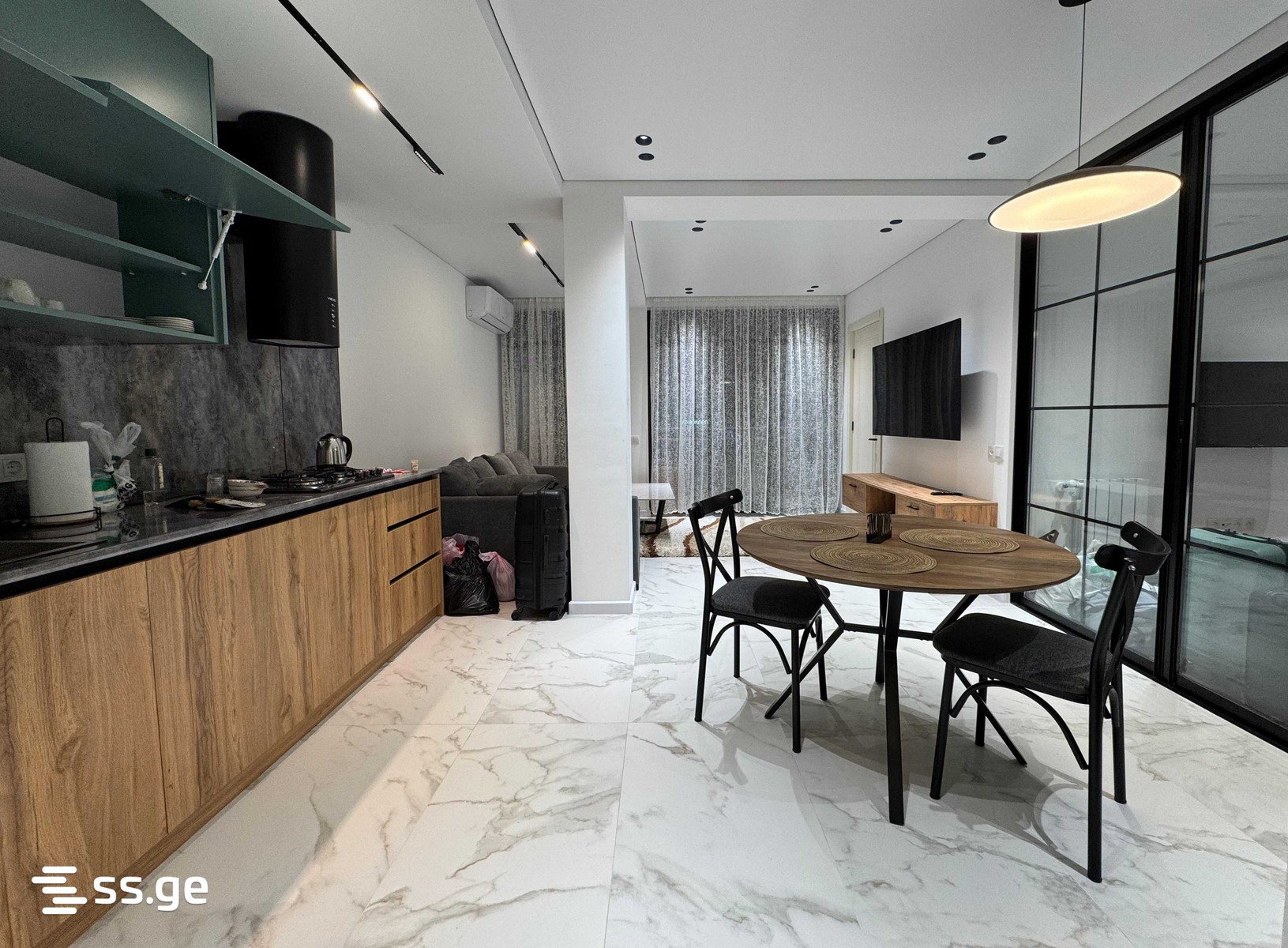 Sh. Rustaveli Ave. 10 - 3 rooms