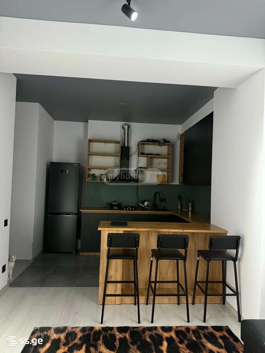 chkondideli st. 40 - 3 rooms