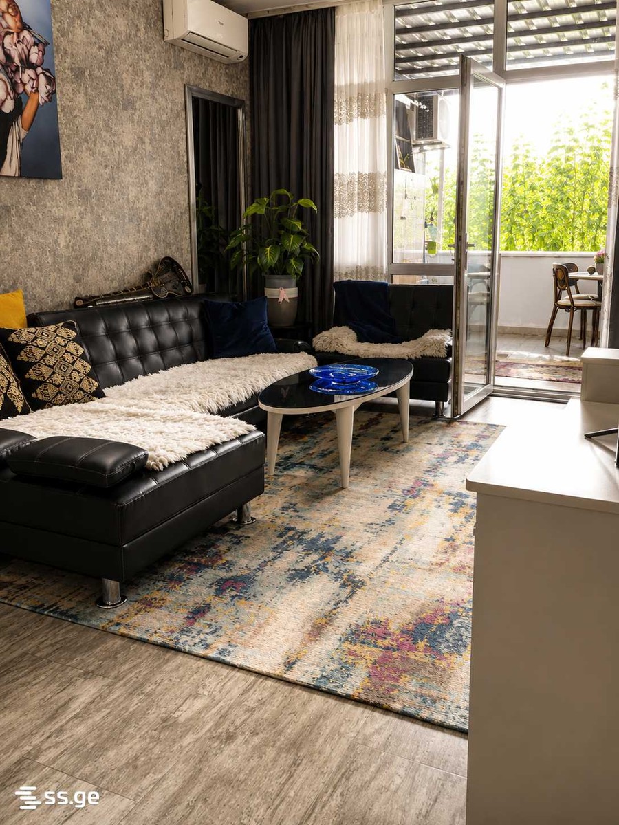 Vazha-Pshavela st. 53 - 3 rooms