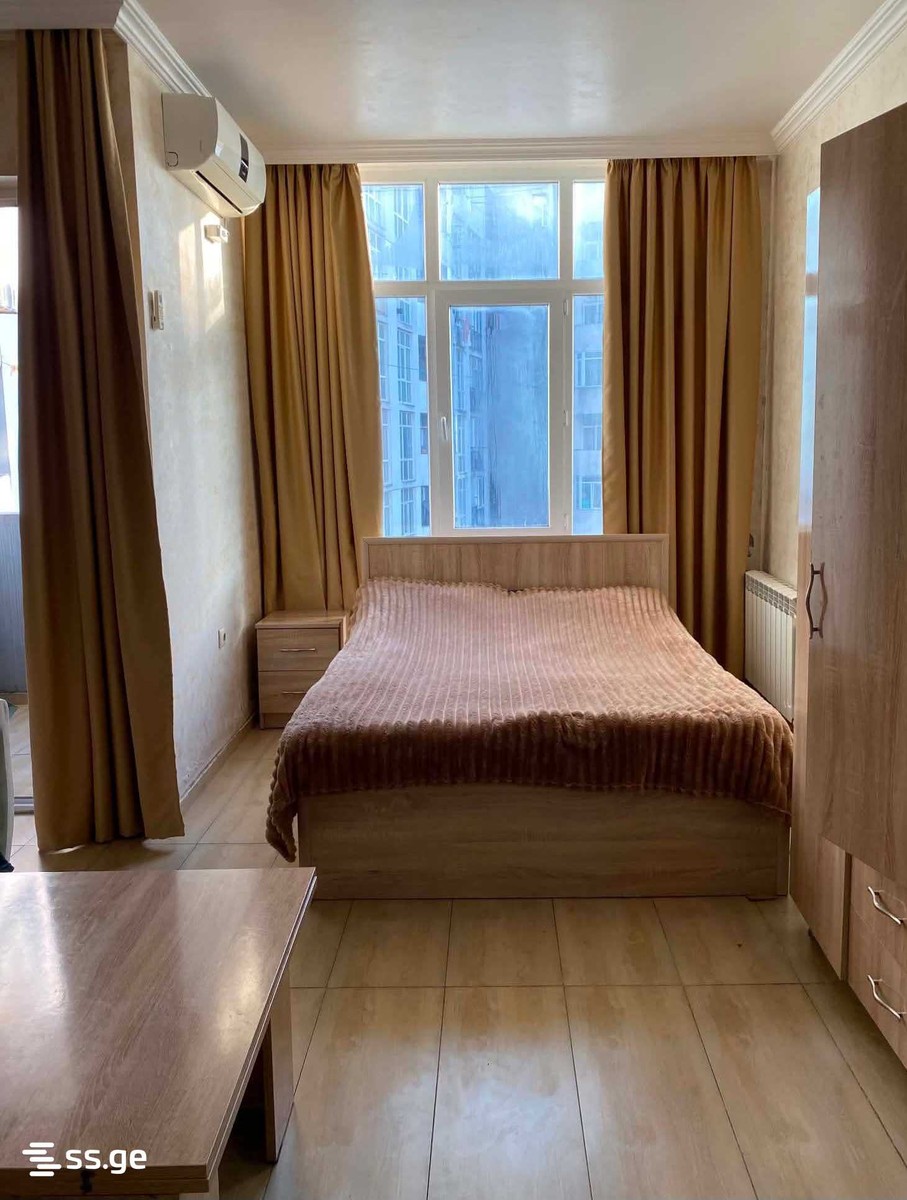 8 - 2 rooms