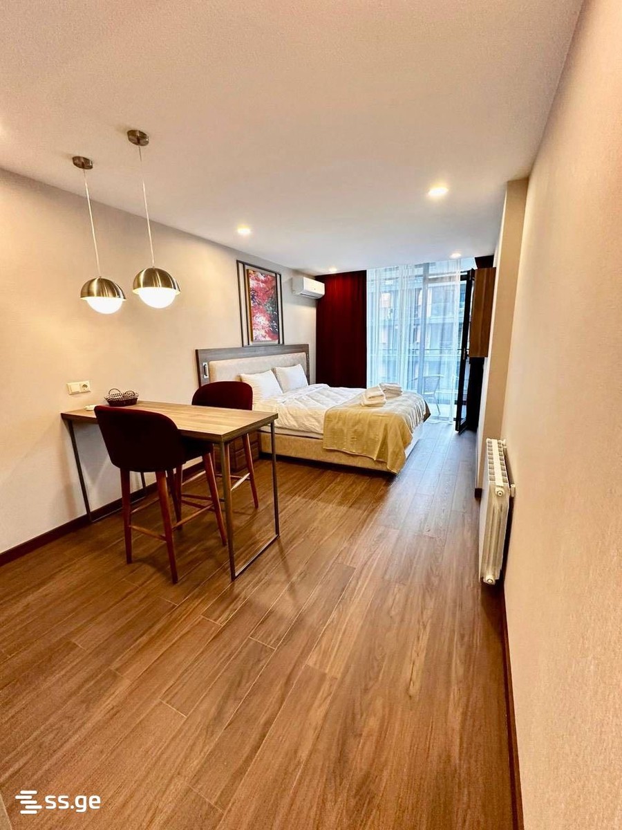6 - 1 rooms