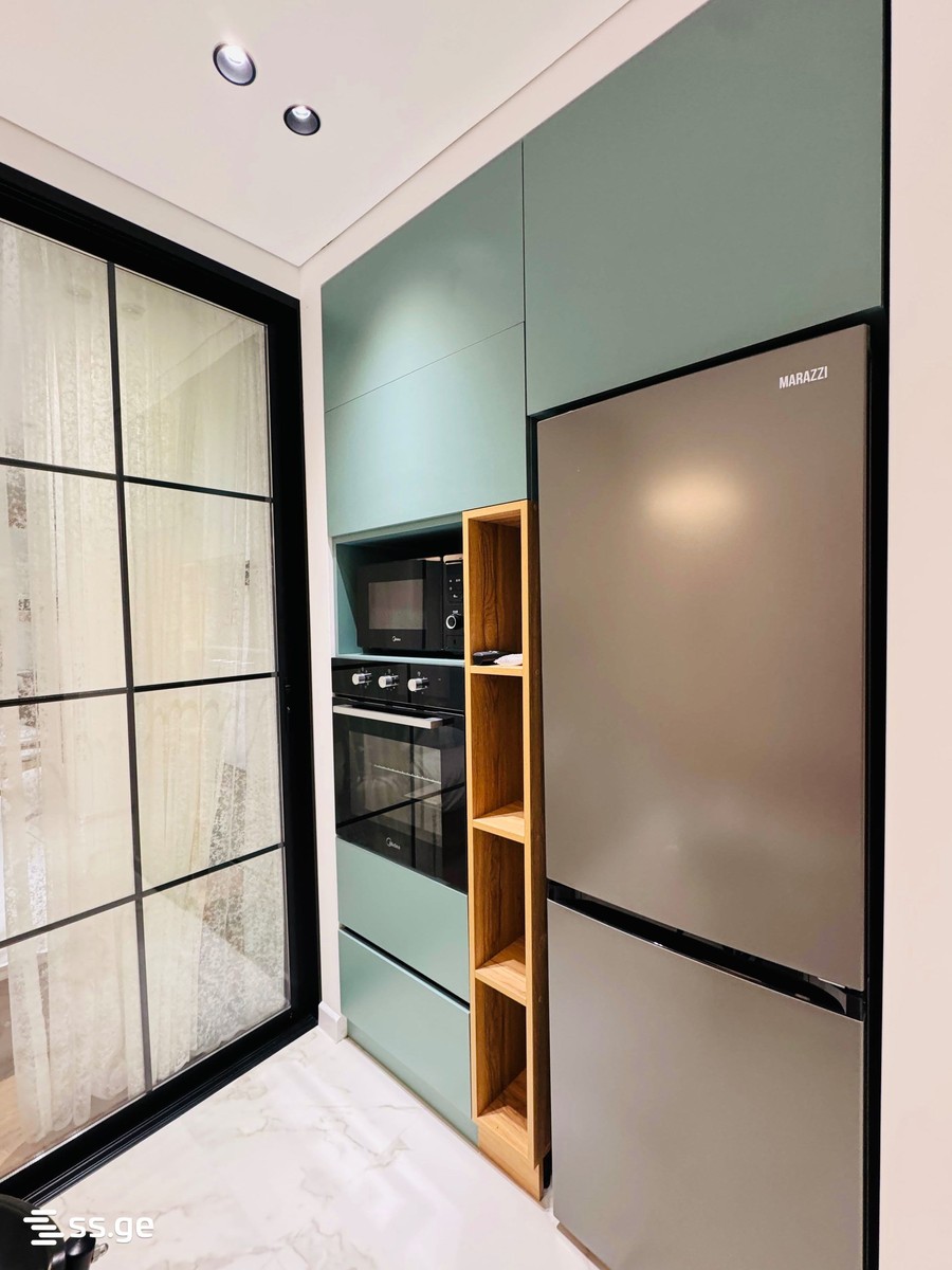 Sh. Rustaveli Ave. 10 - 3 rooms