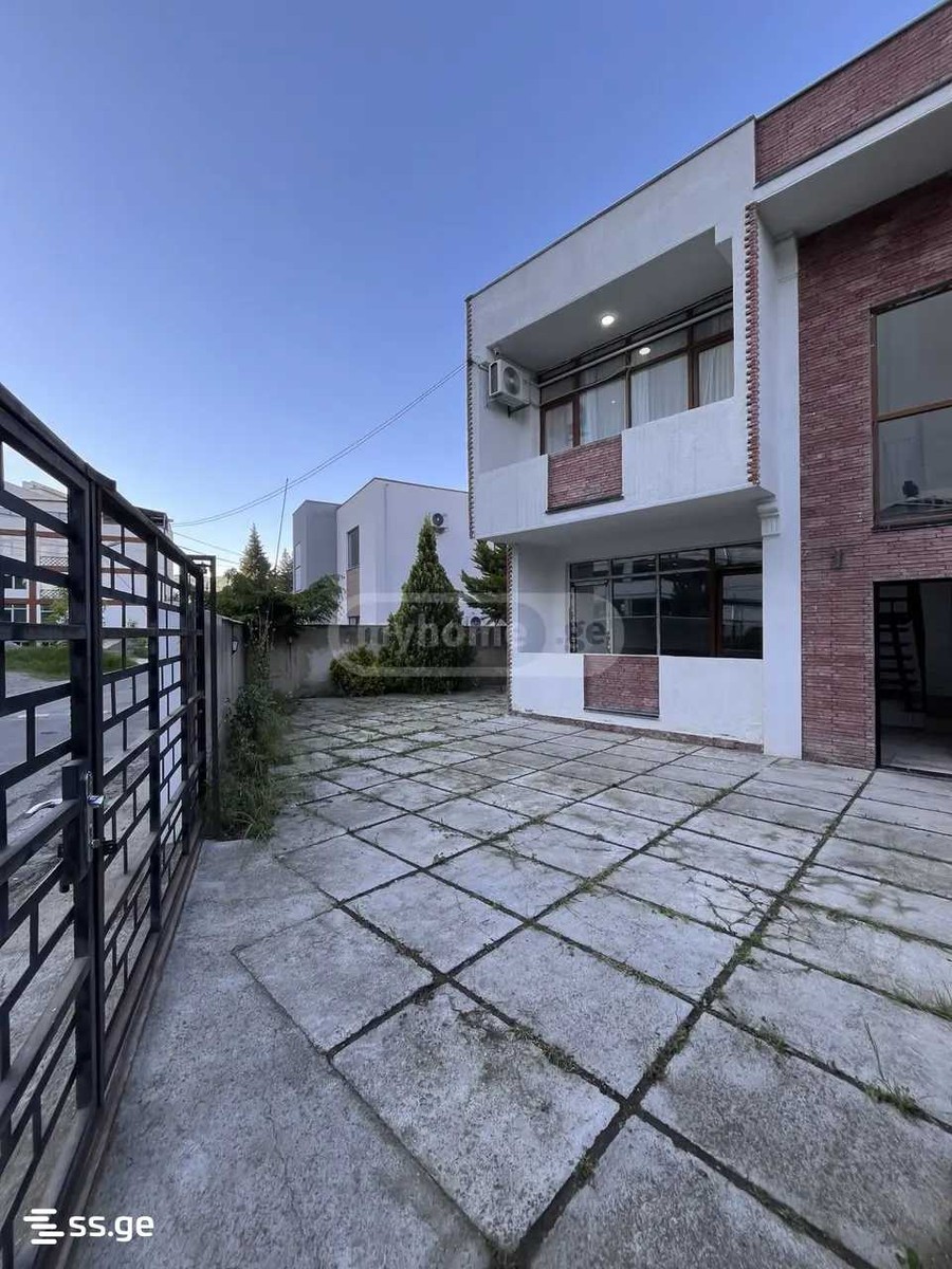 agmashenebeli alley 221 - 3 rooms