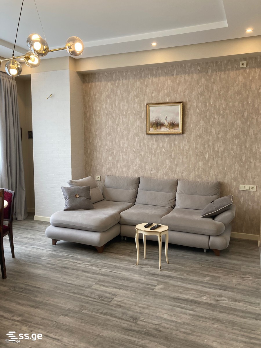 bakhtrioni st. 23 - 2 rooms