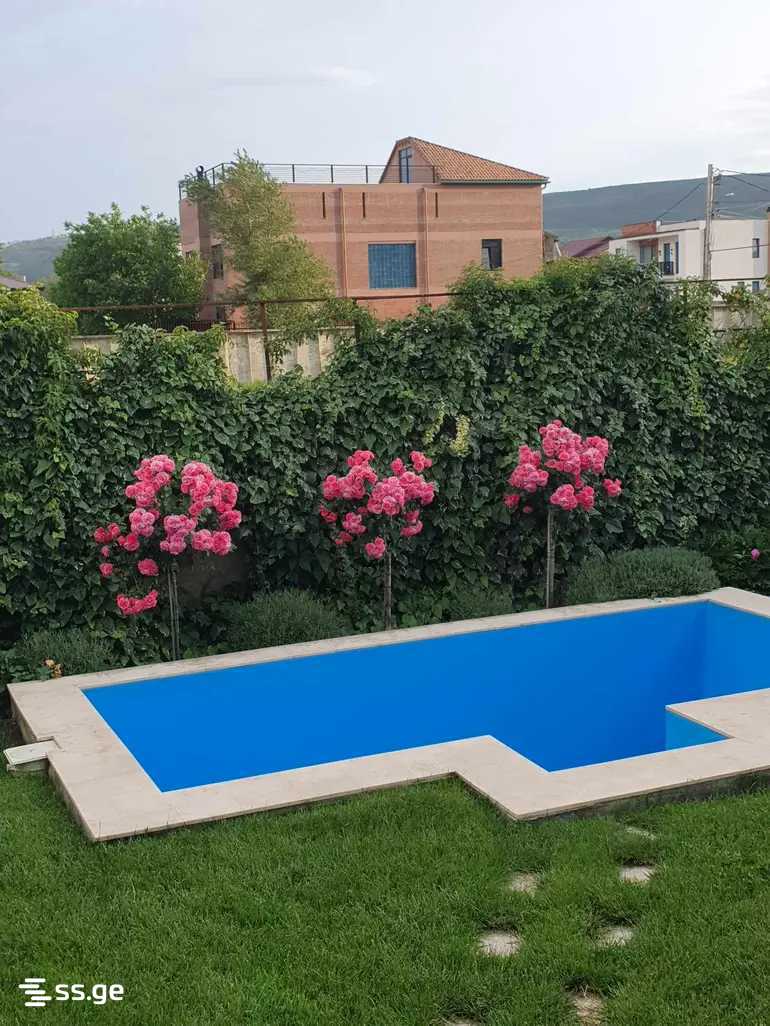 Ramazi st. - 5 rooms