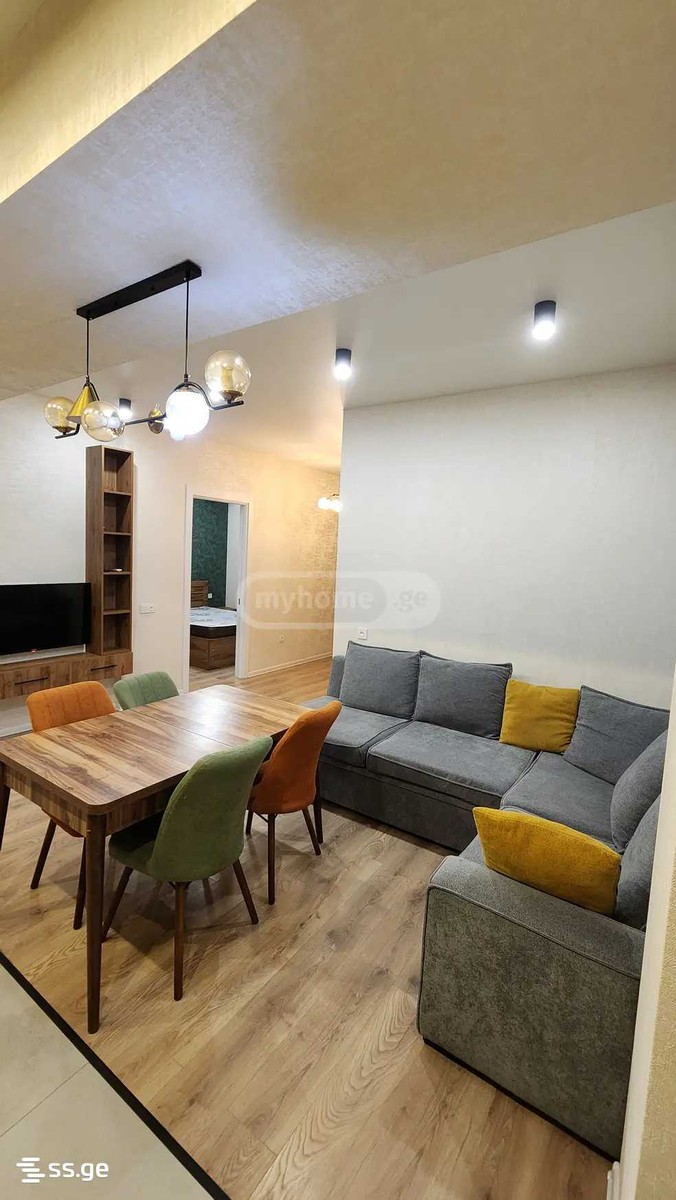 Asi atasi mocame st. - 3 rooms