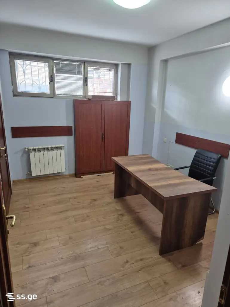 bakhtrioni st. - 4 rooms