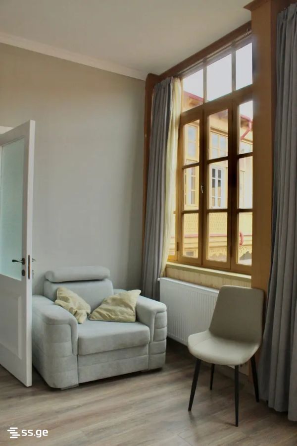 M. Tsinamdzghvrishvili  2 - 4 rooms