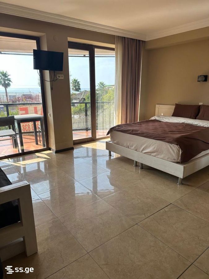 R. Nizharadze st. 15 - 1 rooms