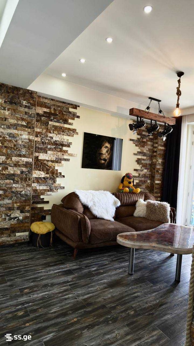 navtlugi st. 10 - 3 rooms