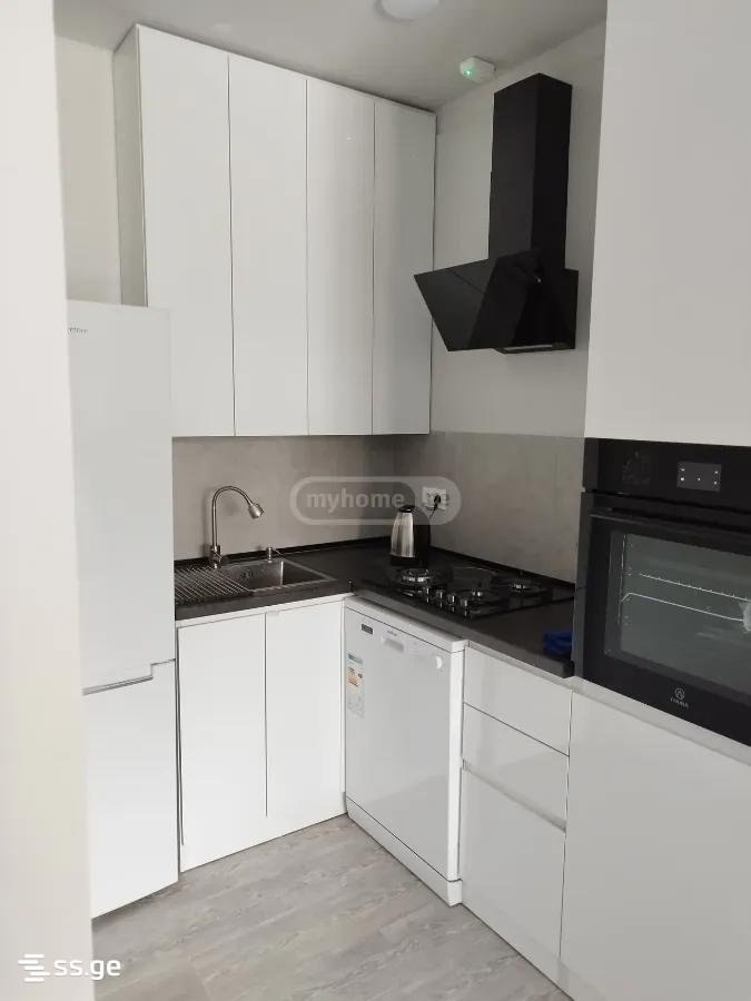 bakhtrioni st. 11 - 2 rooms