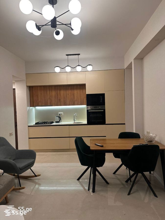 Danelia st. 12 - 4 rooms