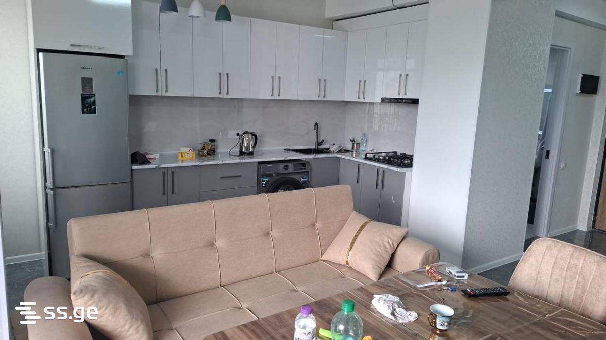 navtlugi st. 10 - 3 rooms