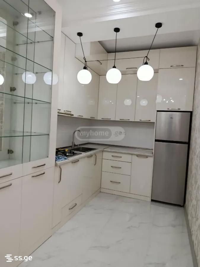 Bochorishvili st. 2 - 3 rooms