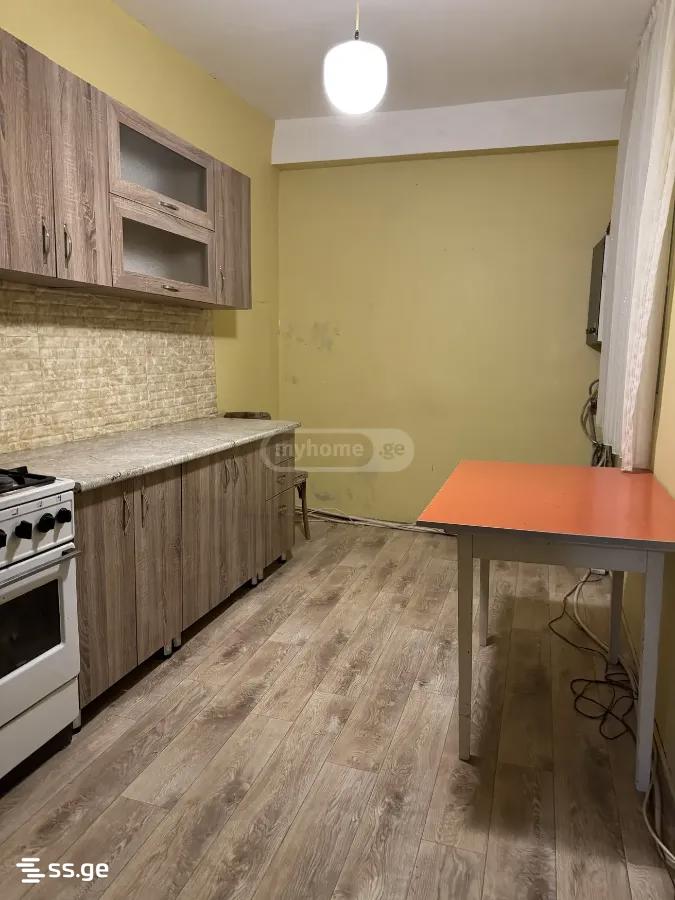Mirian Mephe st. 0 - 4 rooms
