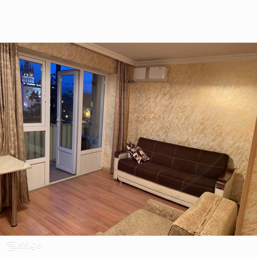 Sh. Rustaveli Ave. 10 - 1 rooms