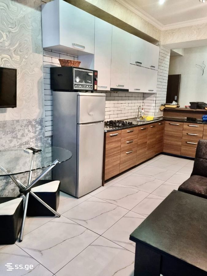 kavtaradze st. 13 - 3 rooms