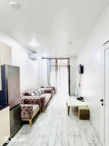 84 - 3 rooms