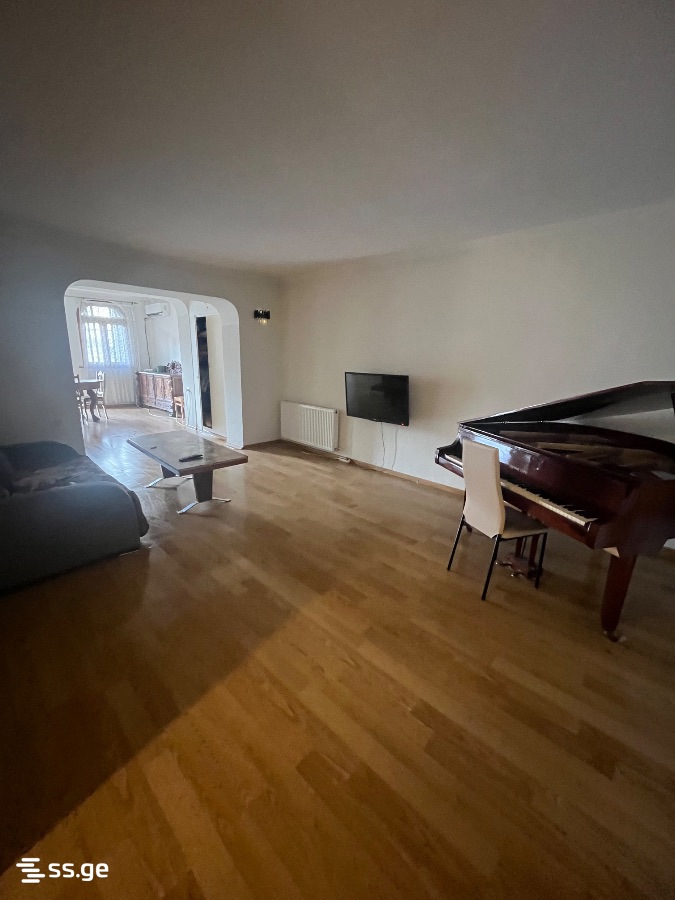 vaja-pshavela avenue 47 - 5 rooms