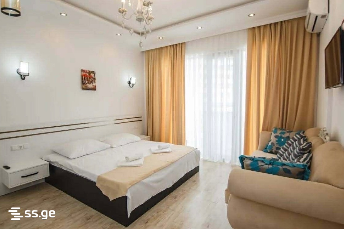 D. Mamuladze st. 13 - 1 rooms