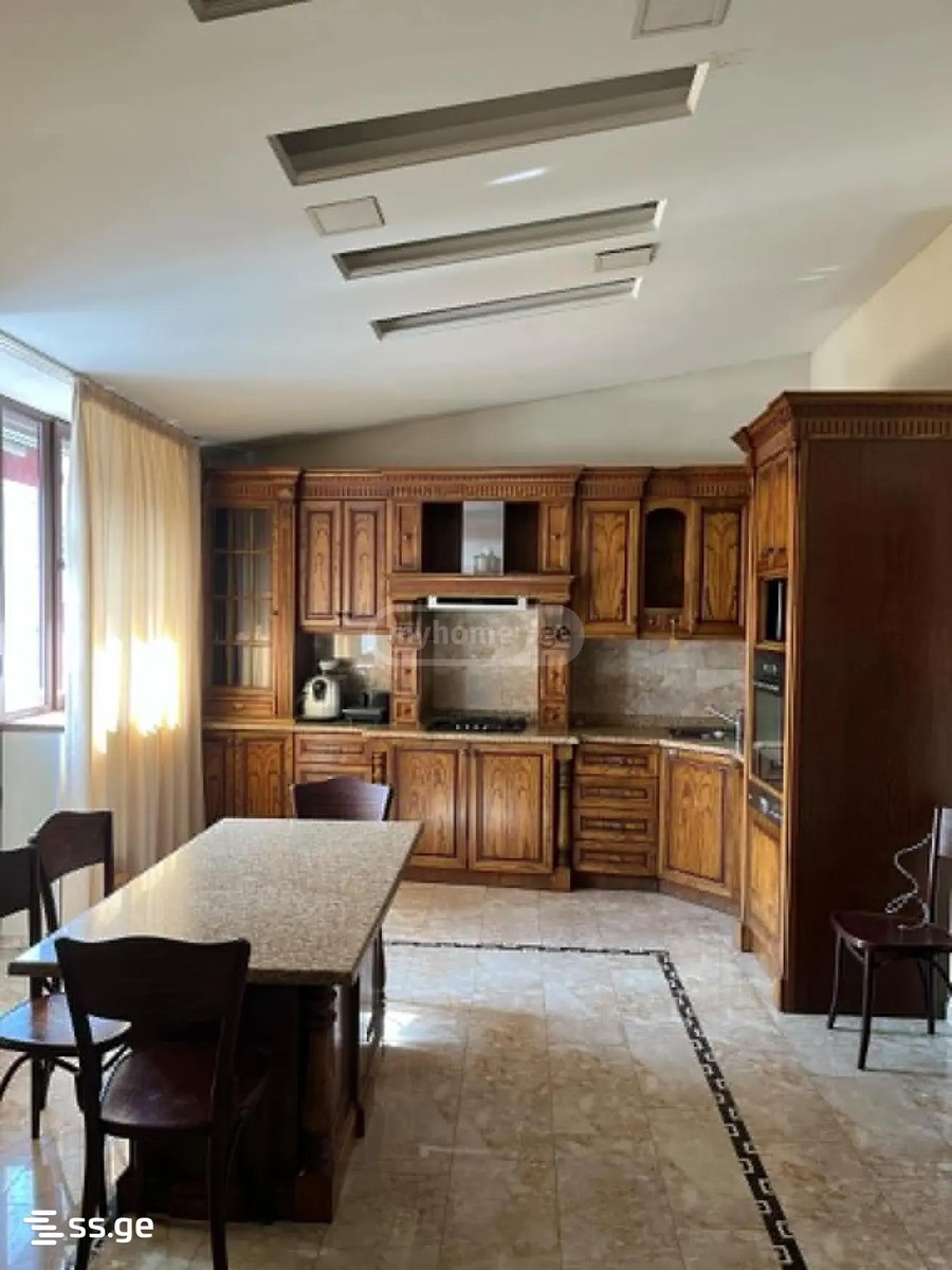 sairme mount 128 - 4 rooms