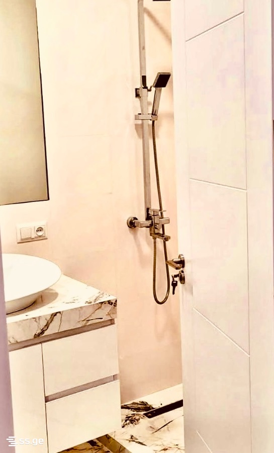 Vazha-Pshavela st. 4 - 3 rooms