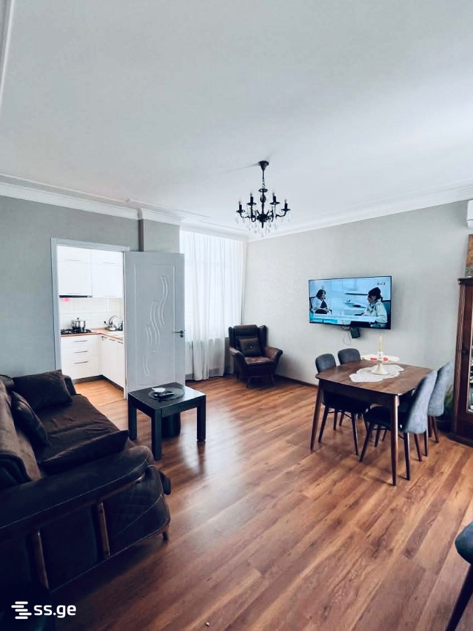 13 - 4 rooms