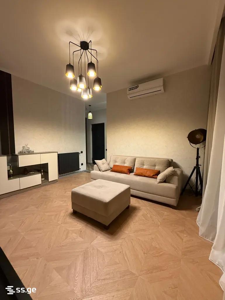 P. Datuashvili st. 7 - 4 rooms