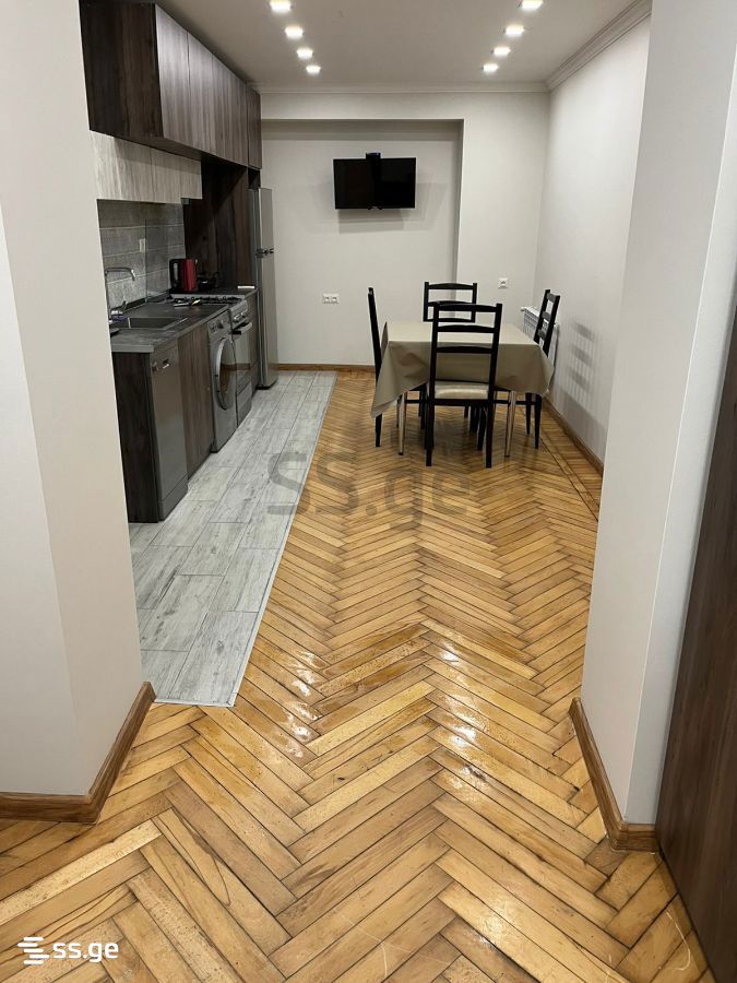 Sh. Rustaveli Ave. 10 - 3 rooms