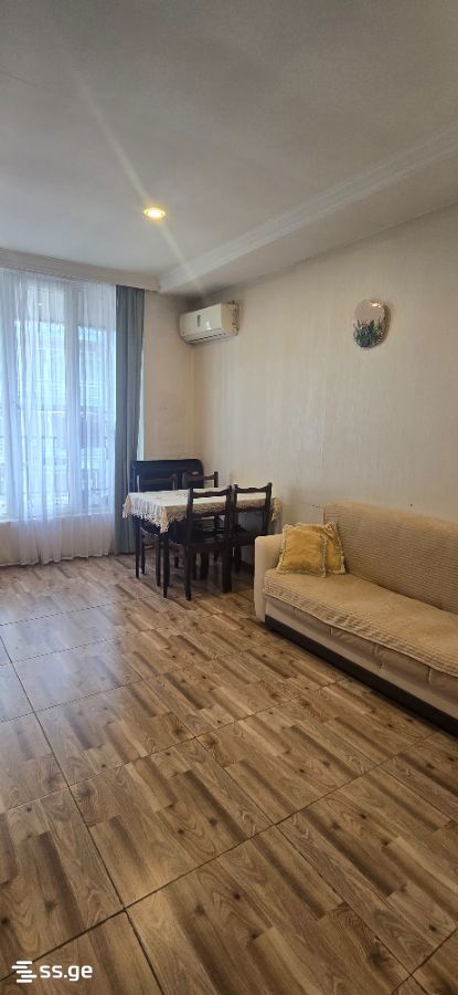 146 - 1 rooms