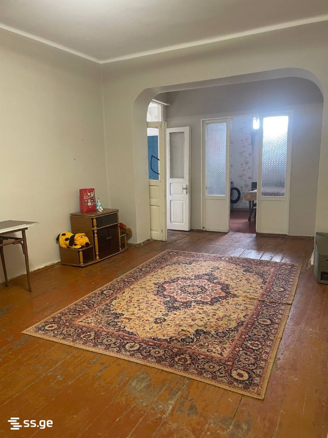 Simon Kldiashvili st. 84 - 3 rooms