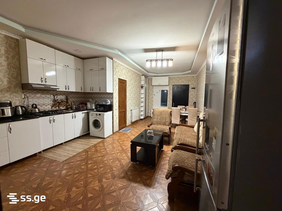 Khimshiashvili st. 35 - 3 rooms
