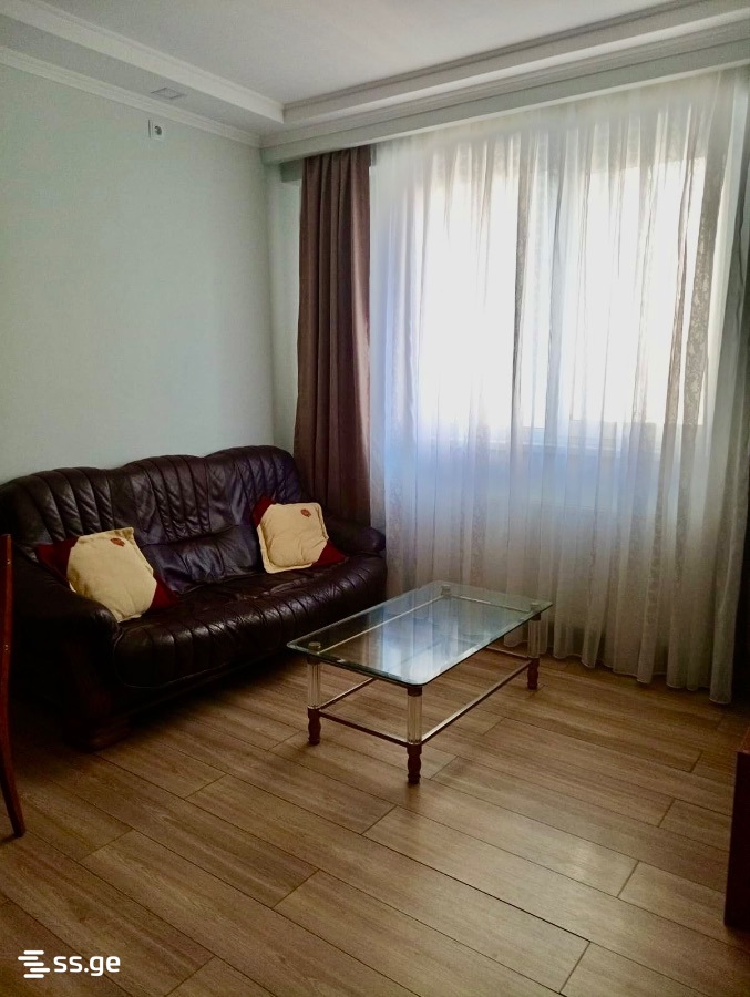 petre imeri st. 7 - 3 rooms
