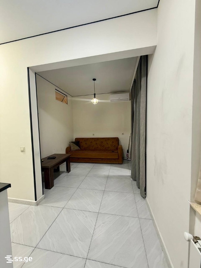 6 - 2 rooms