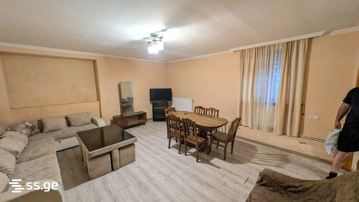Chiladze st. 166/11 - 3 rooms