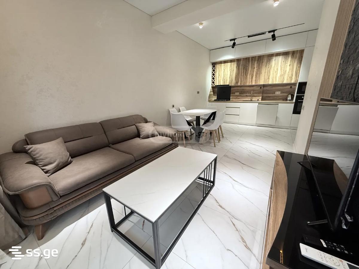 mirckhulava st. 9 - 3 rooms