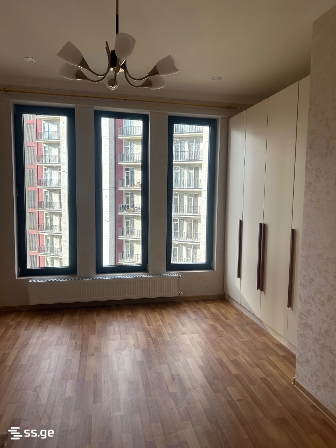 bagrat III st. 29 - 2 rooms