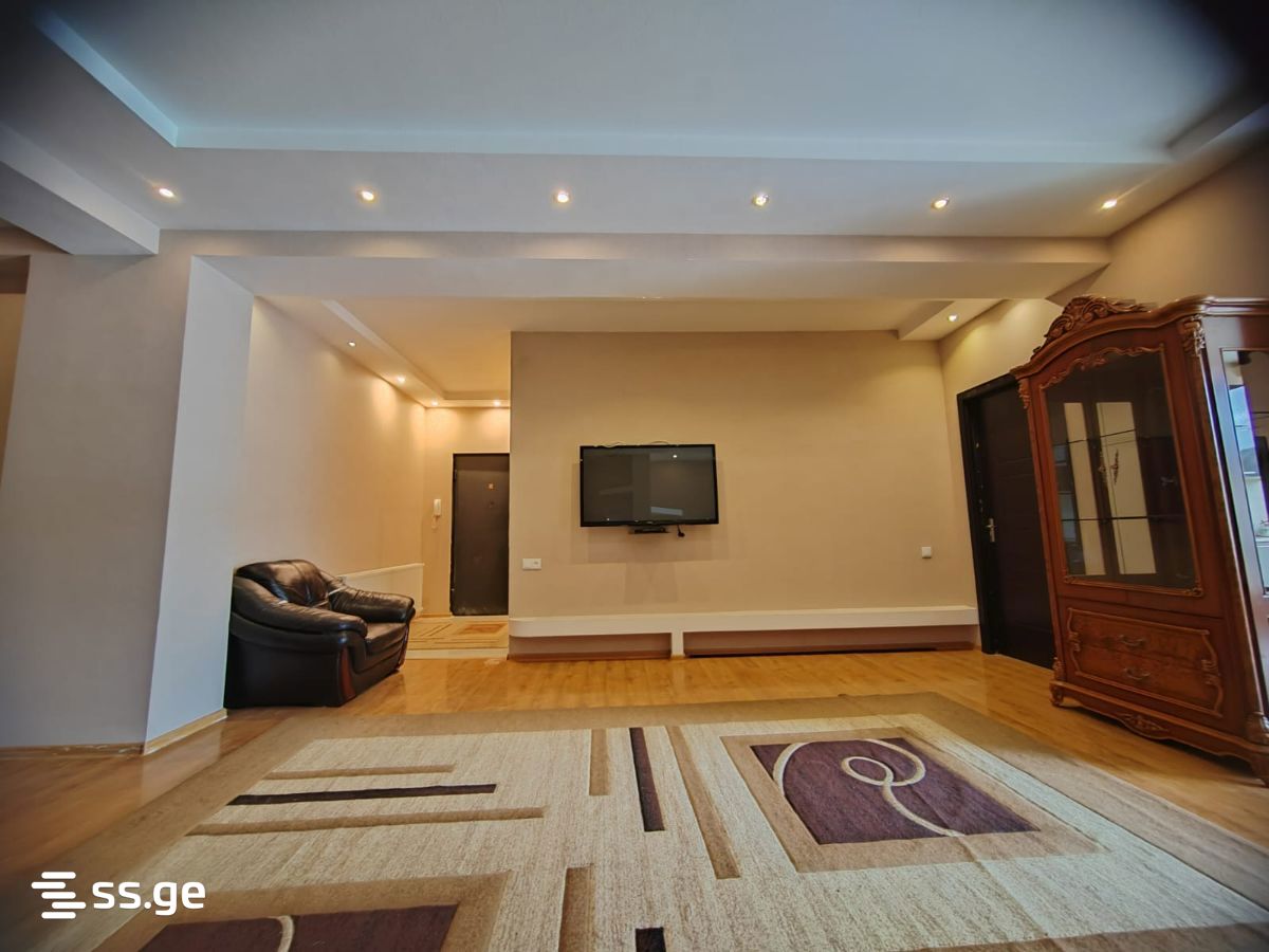 Beri Gabriel Salosi Ave. - 3 rooms