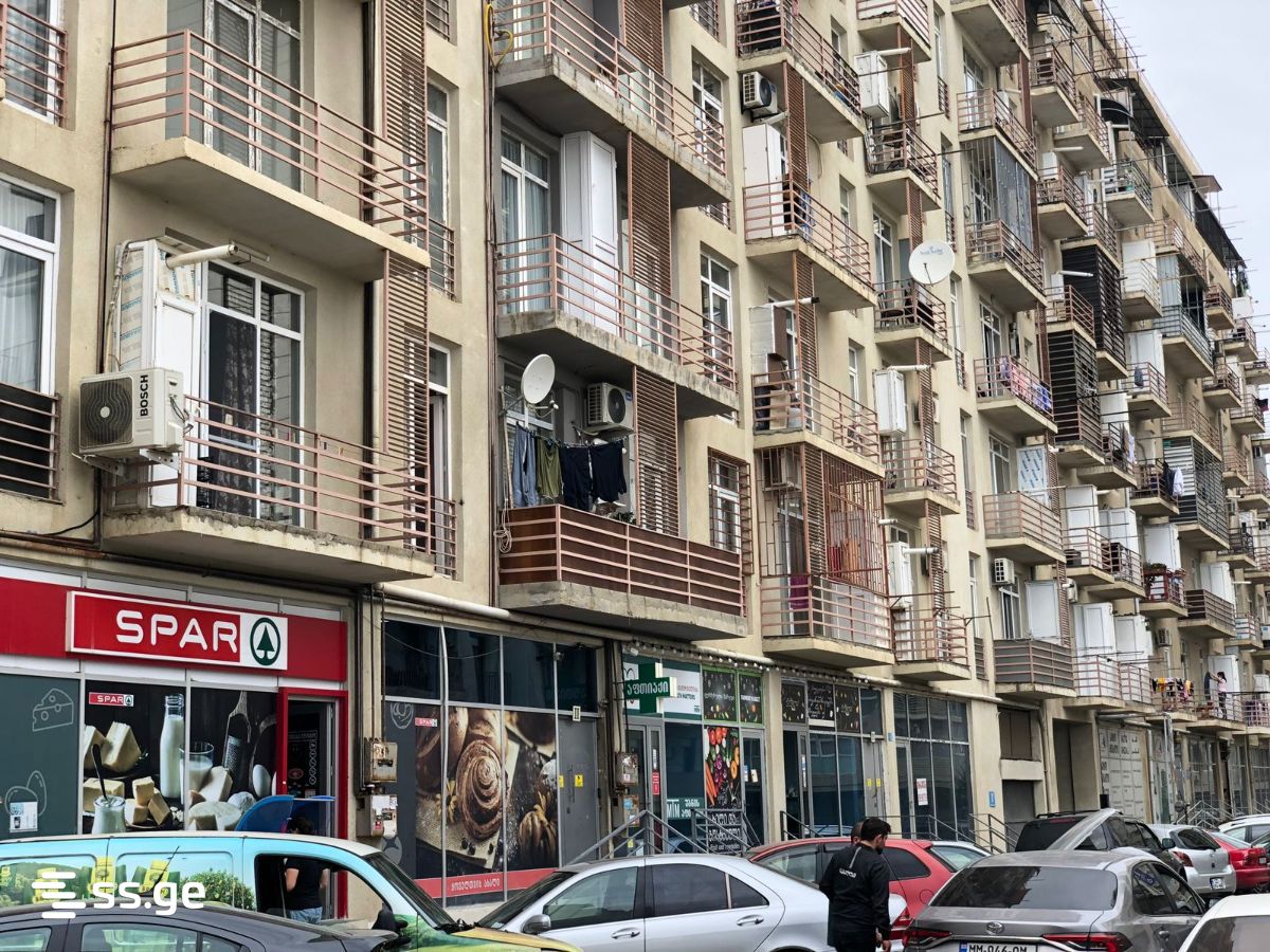 Rostevani st. - 3 rooms