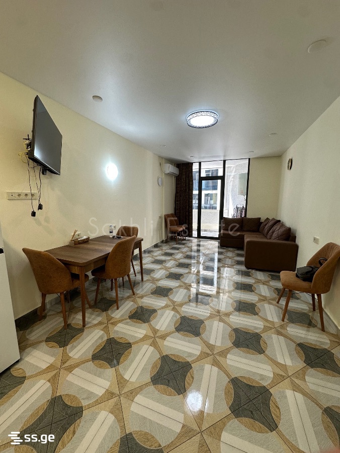 6 - 2 rooms